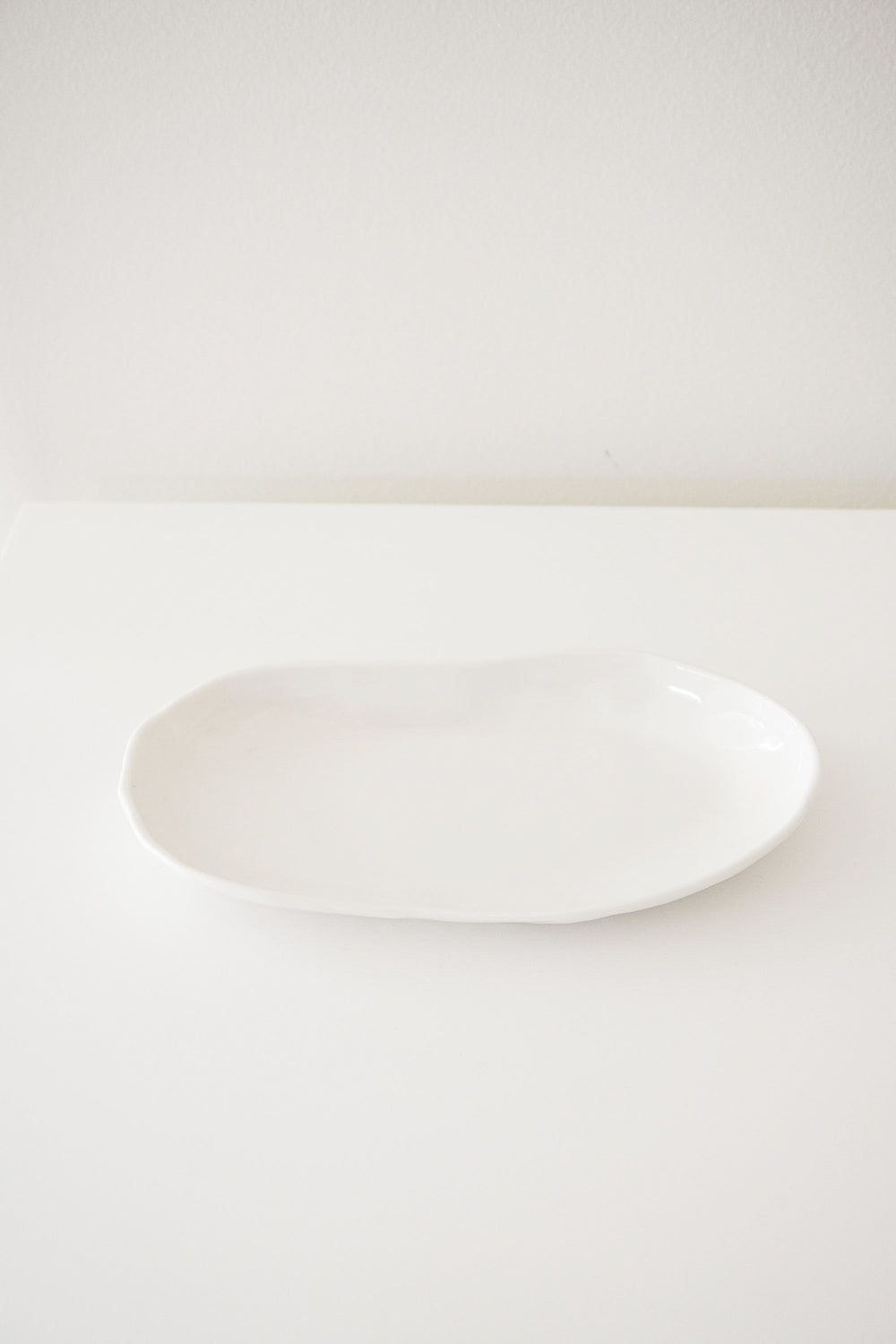 White Stone peanut plate