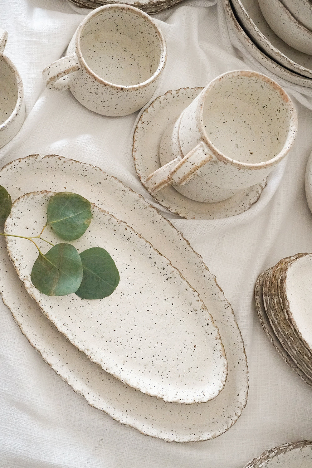 DOL(돌) Oval Plate (S)